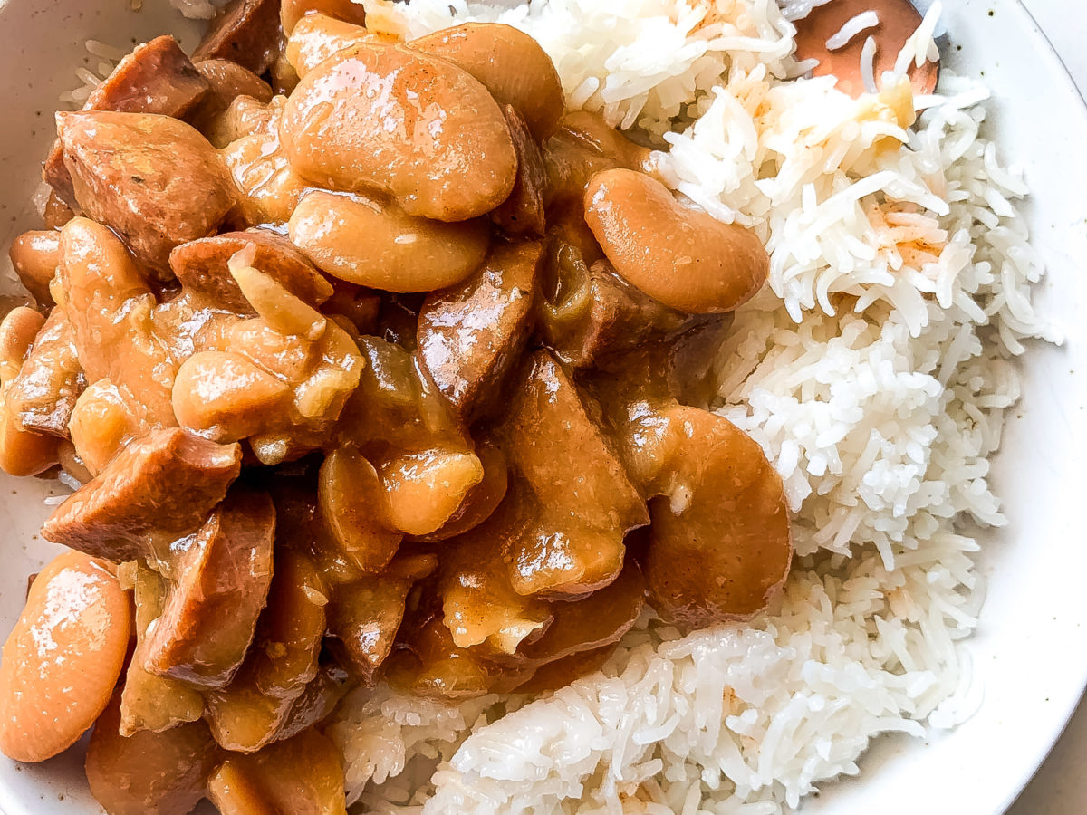 Crock Pot Cajun Lima Beans and Sausage